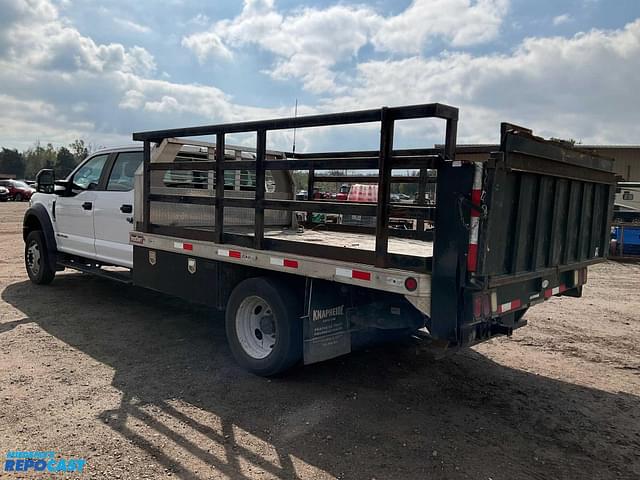 Image of Ford F-550 equipment image 2