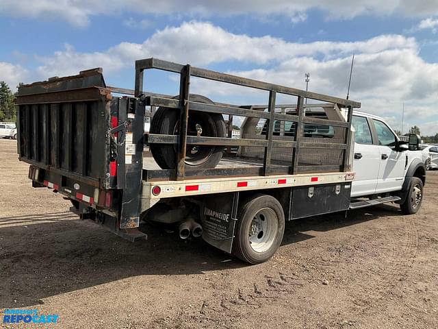 Image of Ford F-550 equipment image 4