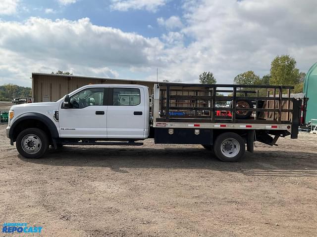 Image of Ford F-550 equipment image 1