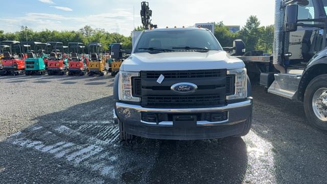 Image of Ford F-550 equipment image 1