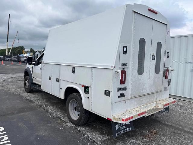 Image of Ford F-550 equipment image 1