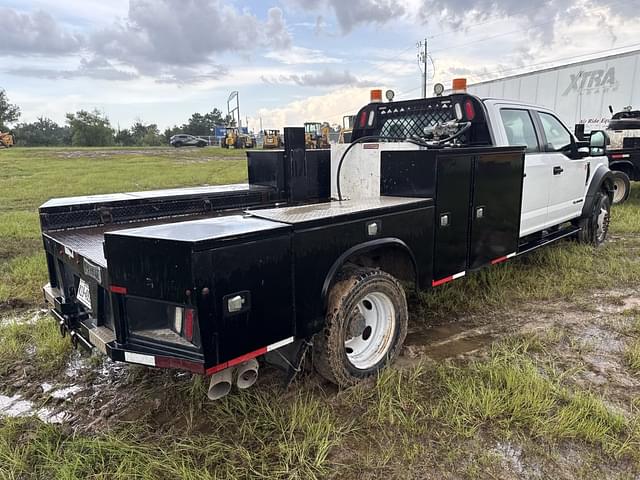 Image of Ford F-550 equipment image 4