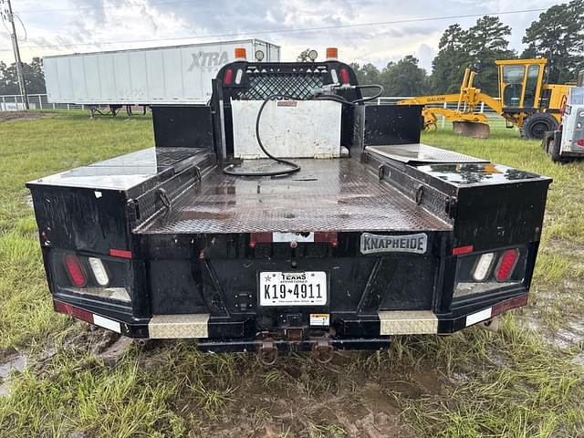 Image of Ford F-550 equipment image 3