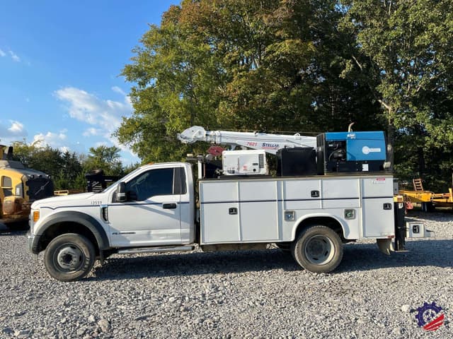 Image of Ford F-550 equipment image 1