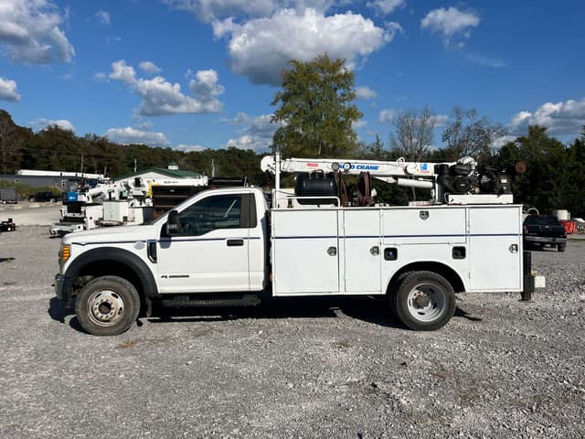 Image of Ford F-550 equipment image 1