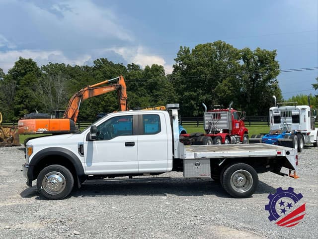 Image of Ford F-550 equipment image 1