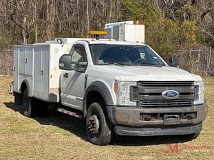 2017 Ford F-550 Equipment Image0