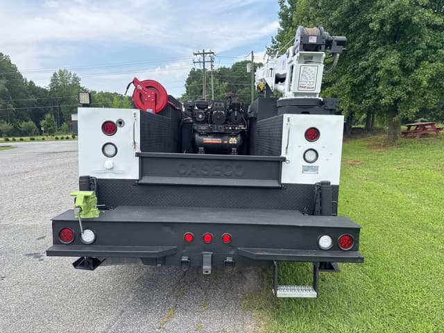 Image of Ford F-550 equipment image 3