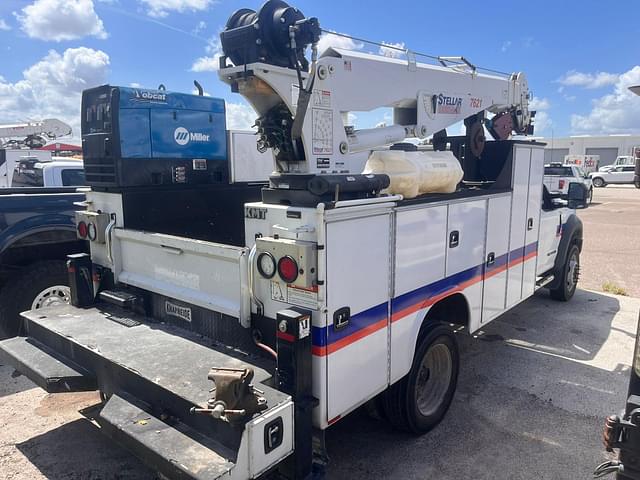 Image of Ford F-550 equipment image 4