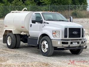 2017 Ford F-650 Image