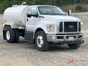 2017 Ford F-650 Image