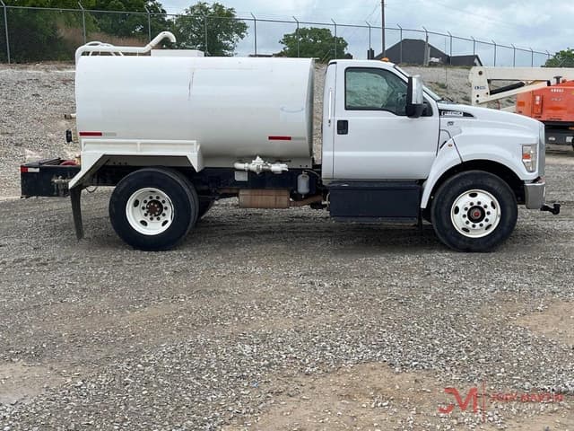 Image of Ford F-650 equipment image 1
