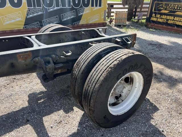 Image of Ford F-750 equipment image 1