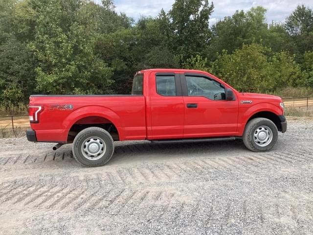 Image of Ford F-150 equipment image 2