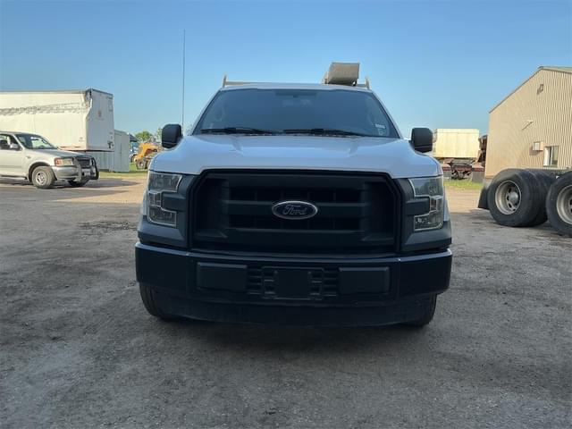 Image of Ford F-150 equipment image 1