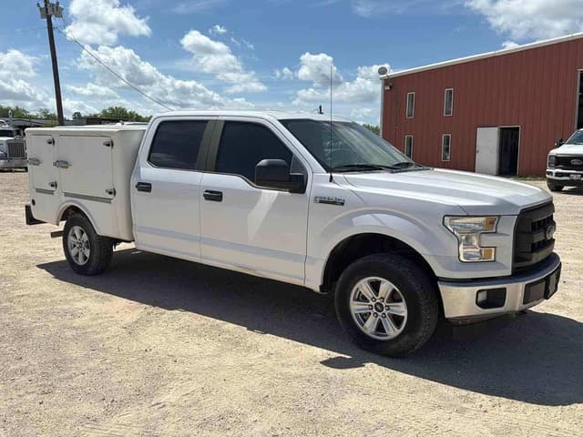 Image of Ford F-150 equipment image 2