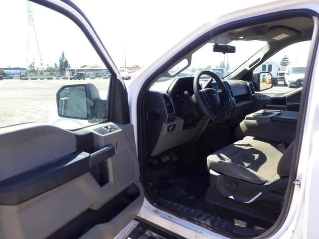 Image of Ford F-150 equipment image 4