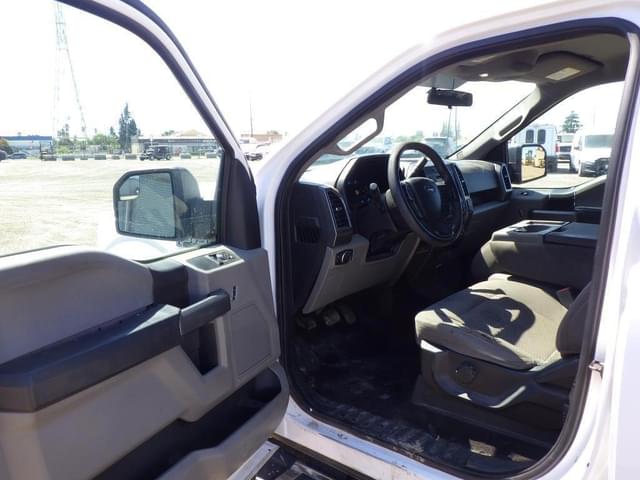 Image of Ford F-150 equipment image 4