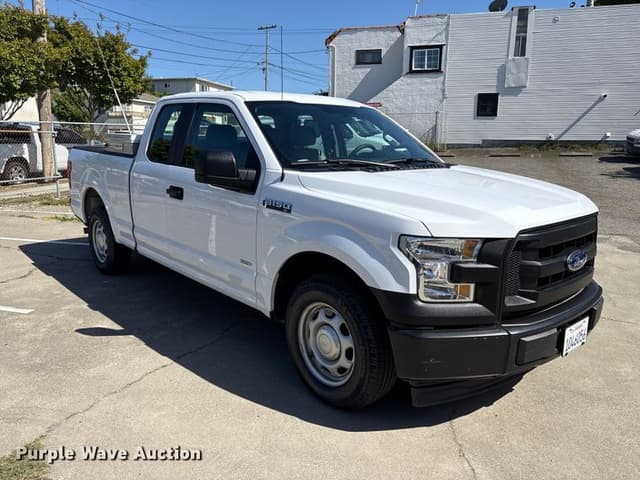 Image of Ford F-150 equipment image 2