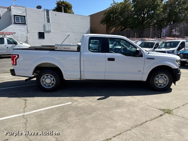 Image of Ford F-150 equipment image 3