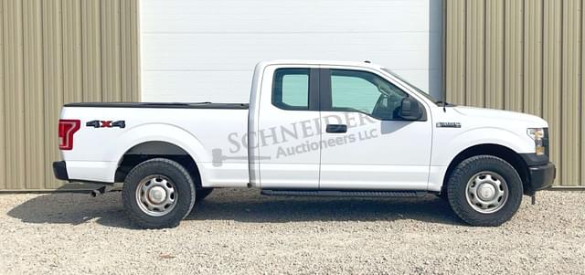 Image of Ford F-150 equipment image 2