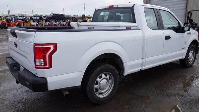 Image of Ford F-150 equipment image 2