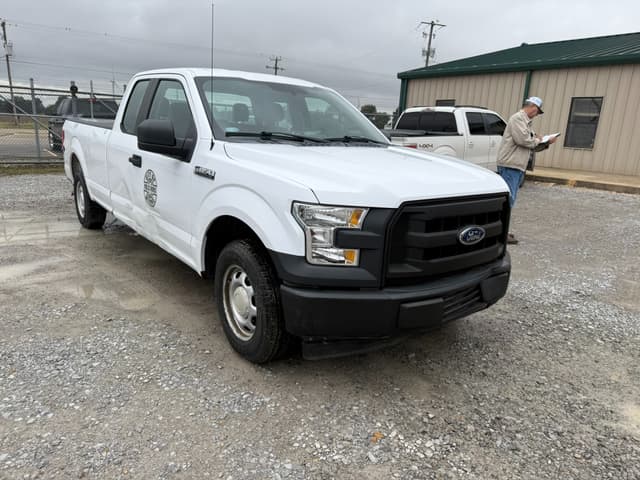 Image of Ford F-150 equipment image 1