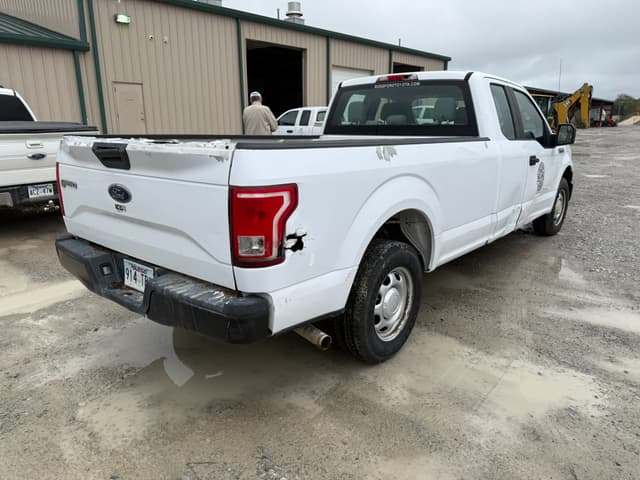 Image of Ford F-150 equipment image 2