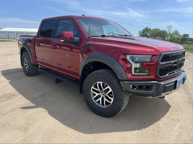 Image of Ford F-150 equipment image 2