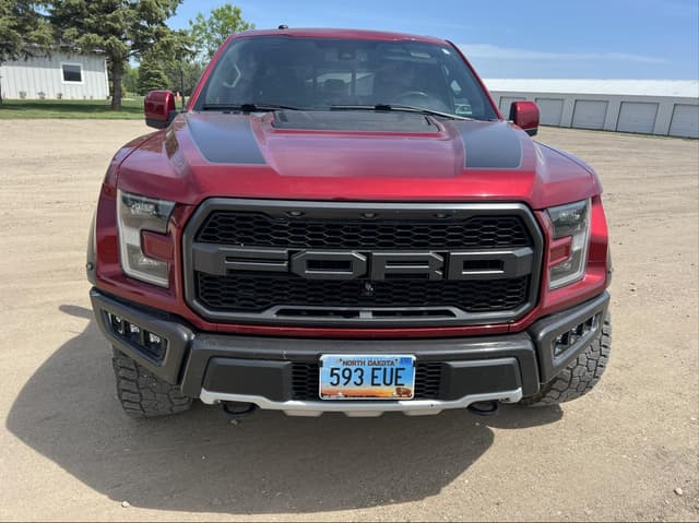 Image of Ford F-150 equipment image 1