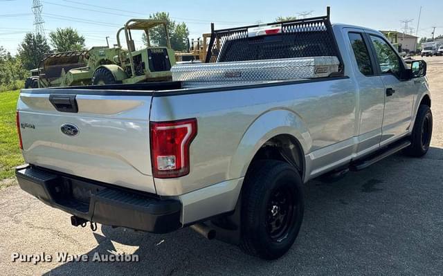 Image of Ford F-150 equipment image 4