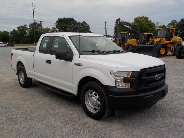 Image of Ford F-150 equipment image 1