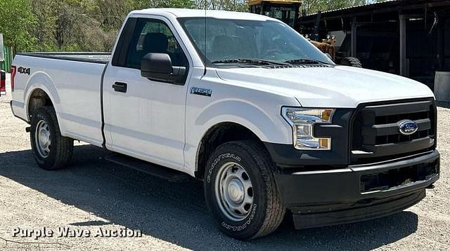 Image of Ford F-150 equipment image 2