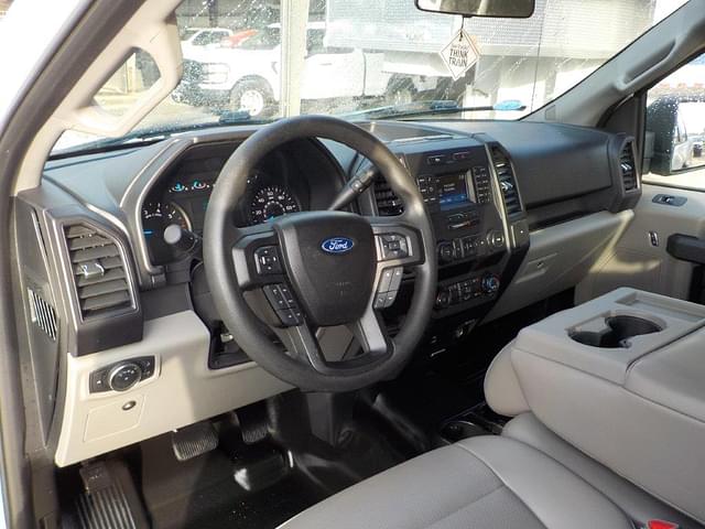 Image of Ford F-150 equipment image 4