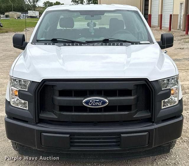 Image of Ford F-150 equipment image 1