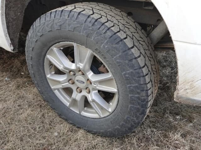 Image of Ford F-150 equipment image 4