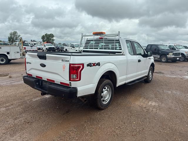 Image of Ford F-150 equipment image 2