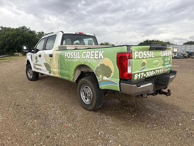 Image of Ford F-250 equipment image 1