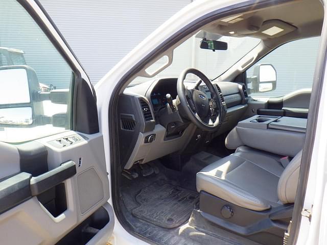 Image of Ford F-250 equipment image 4