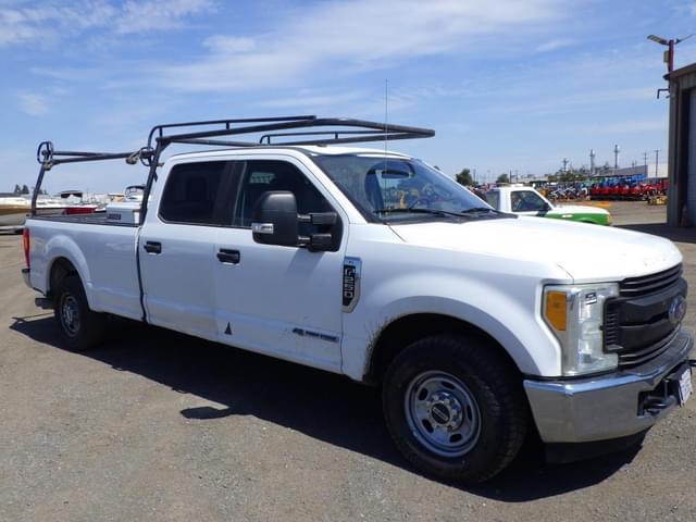 Image of Ford F-250 equipment image 1