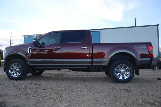 Image of Ford F-250 equipment image 1