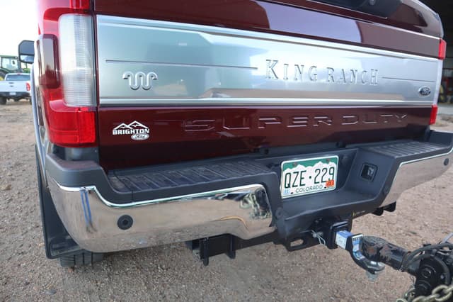 Image of Ford F-250 equipment image 3