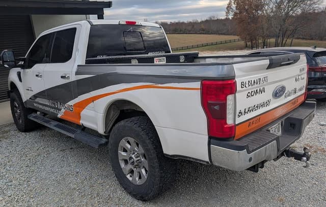 Image of Ford F-250 equipment image 1