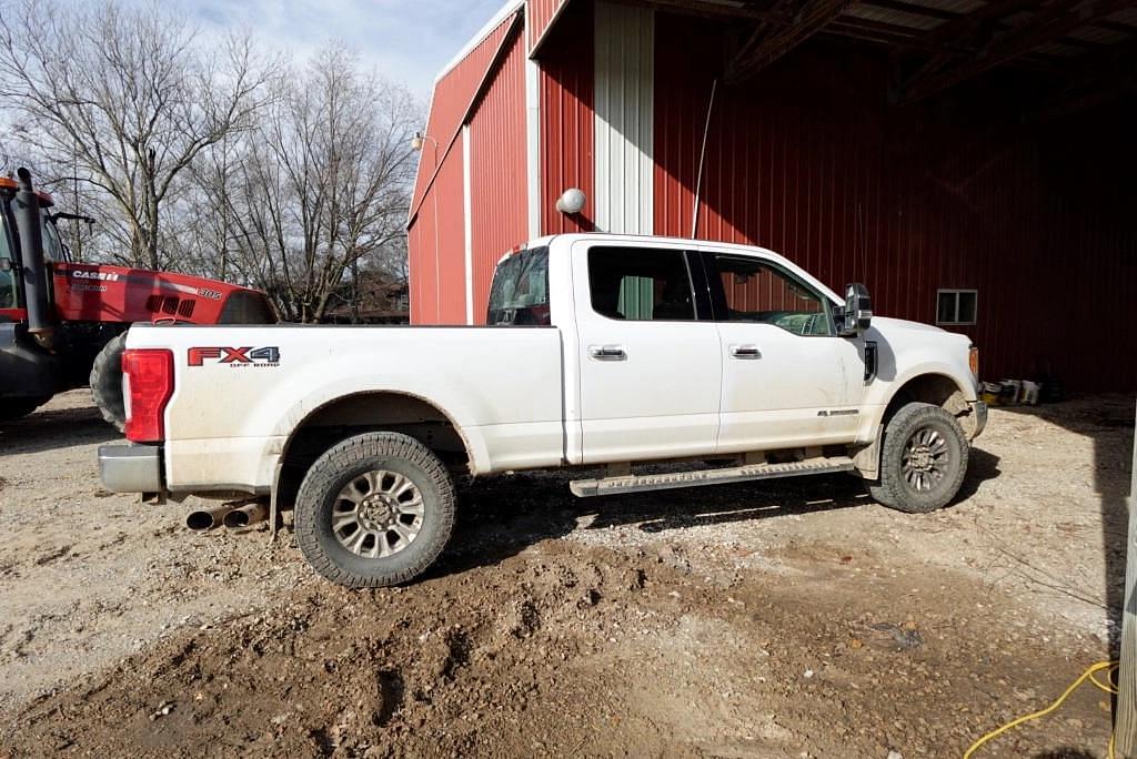 Image of Ford F-250 Image 0