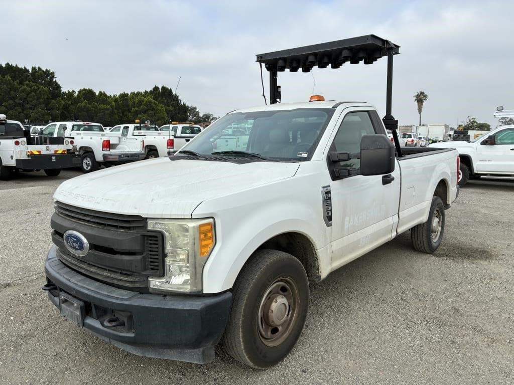 Image of Ford F-250 Primary image