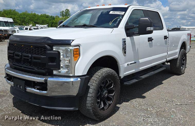 Image of Ford F-250 Primary image