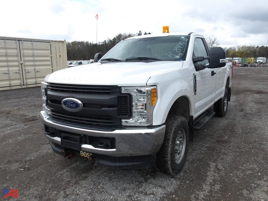 2017 Ford F-250 Equipment Image0