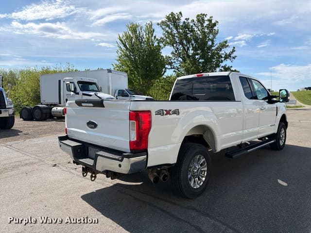 Image of Ford F-250 equipment image 4