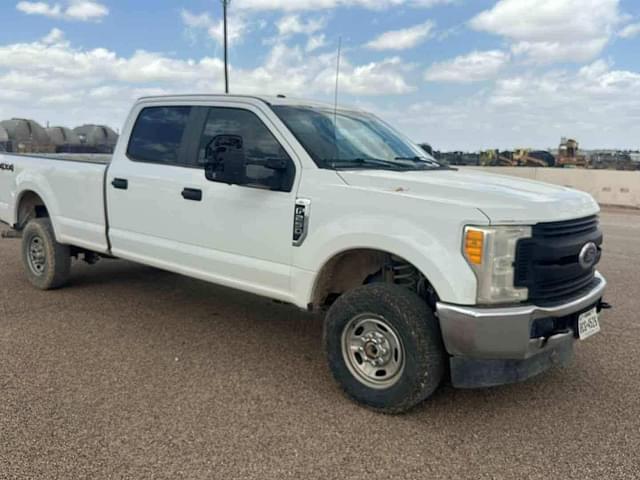 Image of Ford F-250 equipment image 1