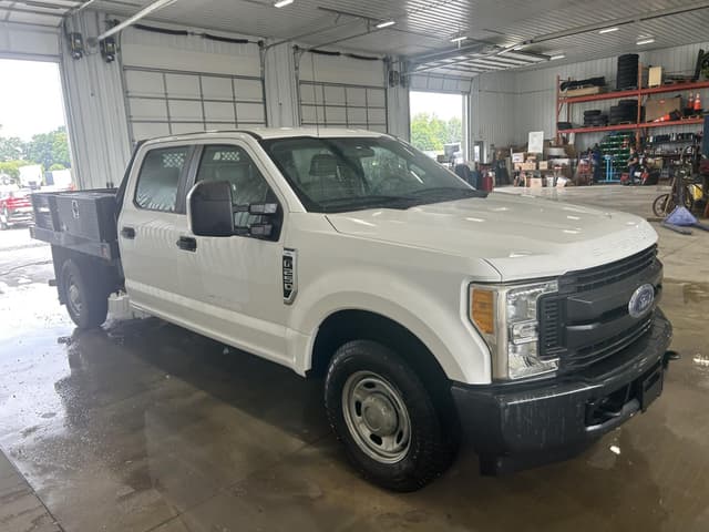 Image of Ford F-250 equipment image 2